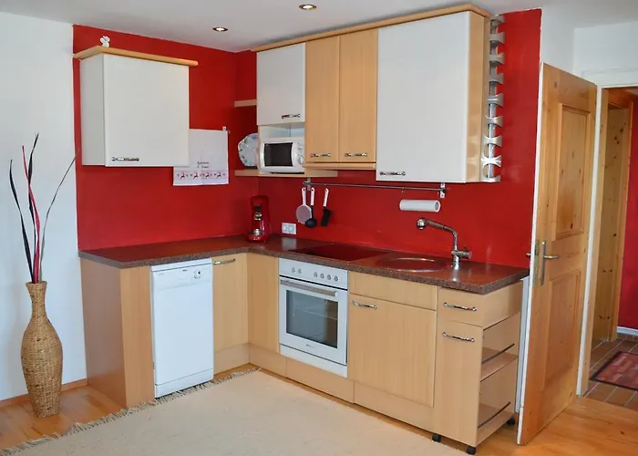 Strasser Angelika アパート *